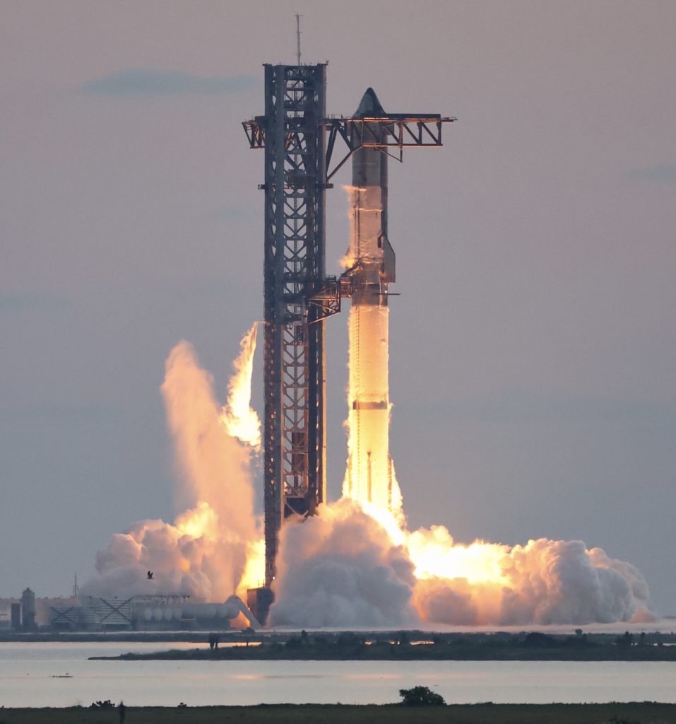 SpaceX Değerlemesi Elon Musk’ı Trilyon Dolar Barajına Taşıyabilir